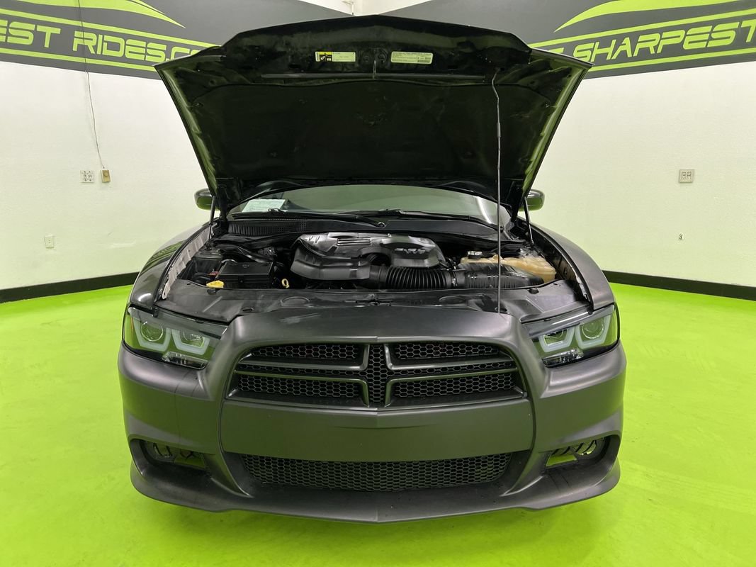 Used 2013 Dodge Charger SXT RWD image 4
