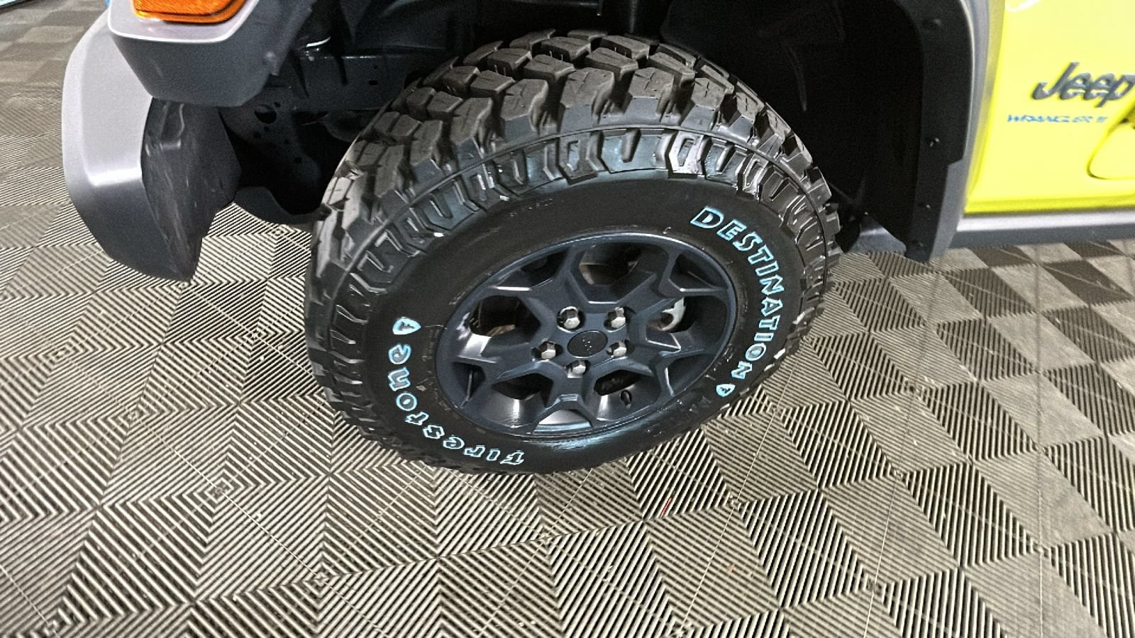 Used 2023 Jeep Wrangler Unlimited w/ Cold Weather Group AWD/4WD image 10