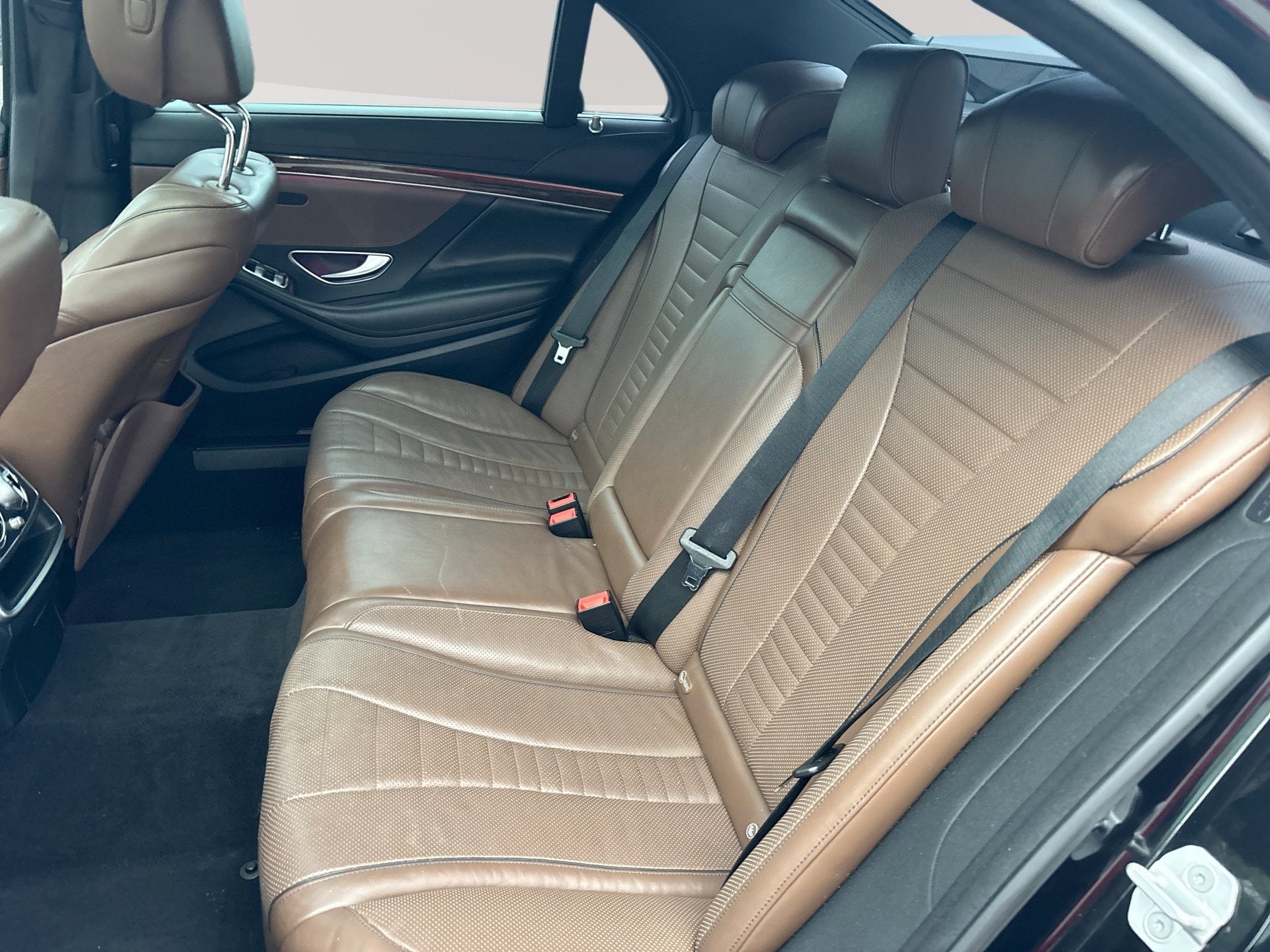 Used 2016 Mercedes-Benz S 550 Sedan image 26