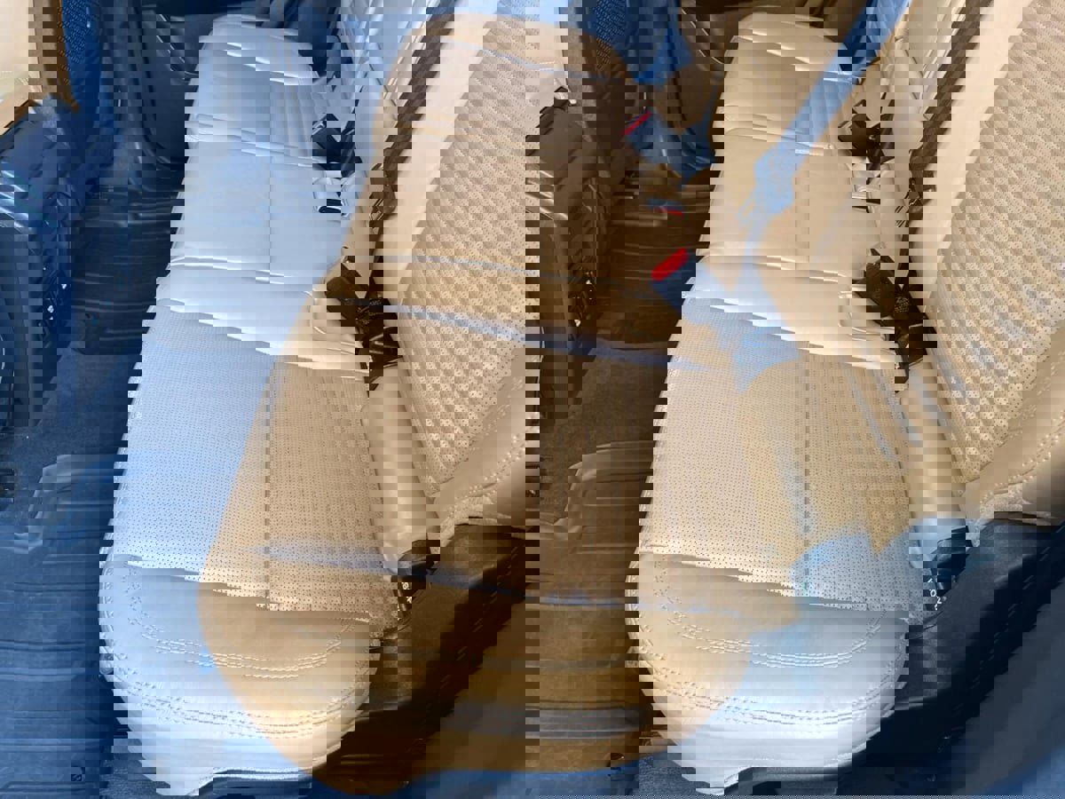 Used 2018 Land Rover Discovery Sport HSE Luxury AWD/4WD image 28