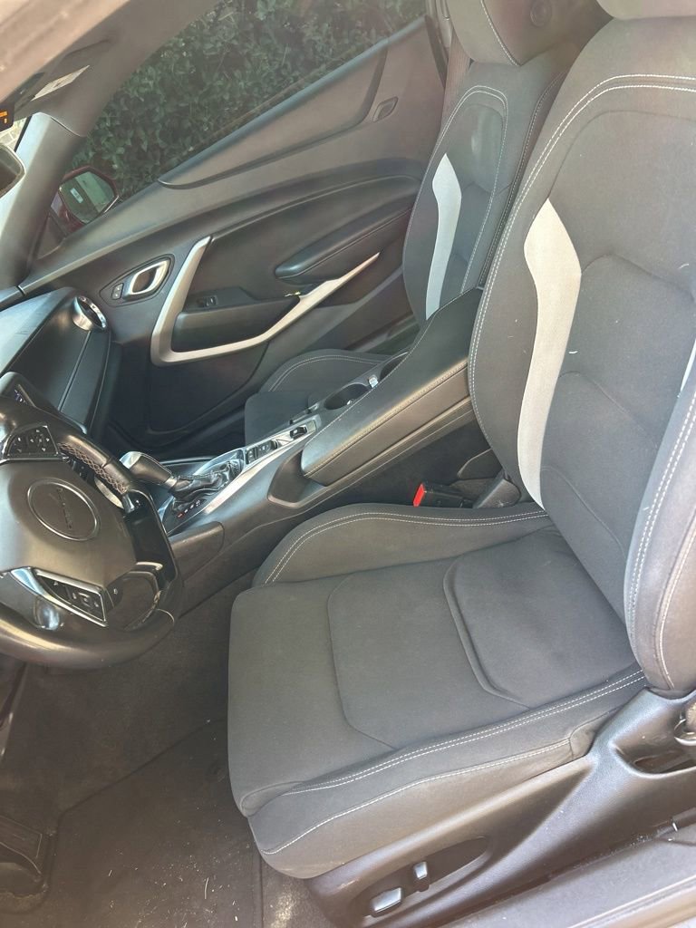 Used 2023 Chevrolet Camaro LT image 27