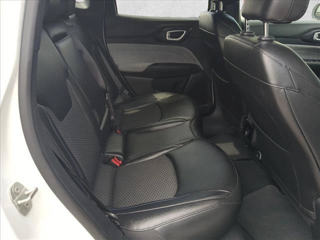 Used 2024 Jeep Compass Latitude AWD/4WD image 19