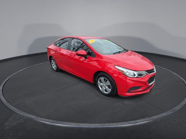 Used 2018 Chevrolet Cruze LS image 3
