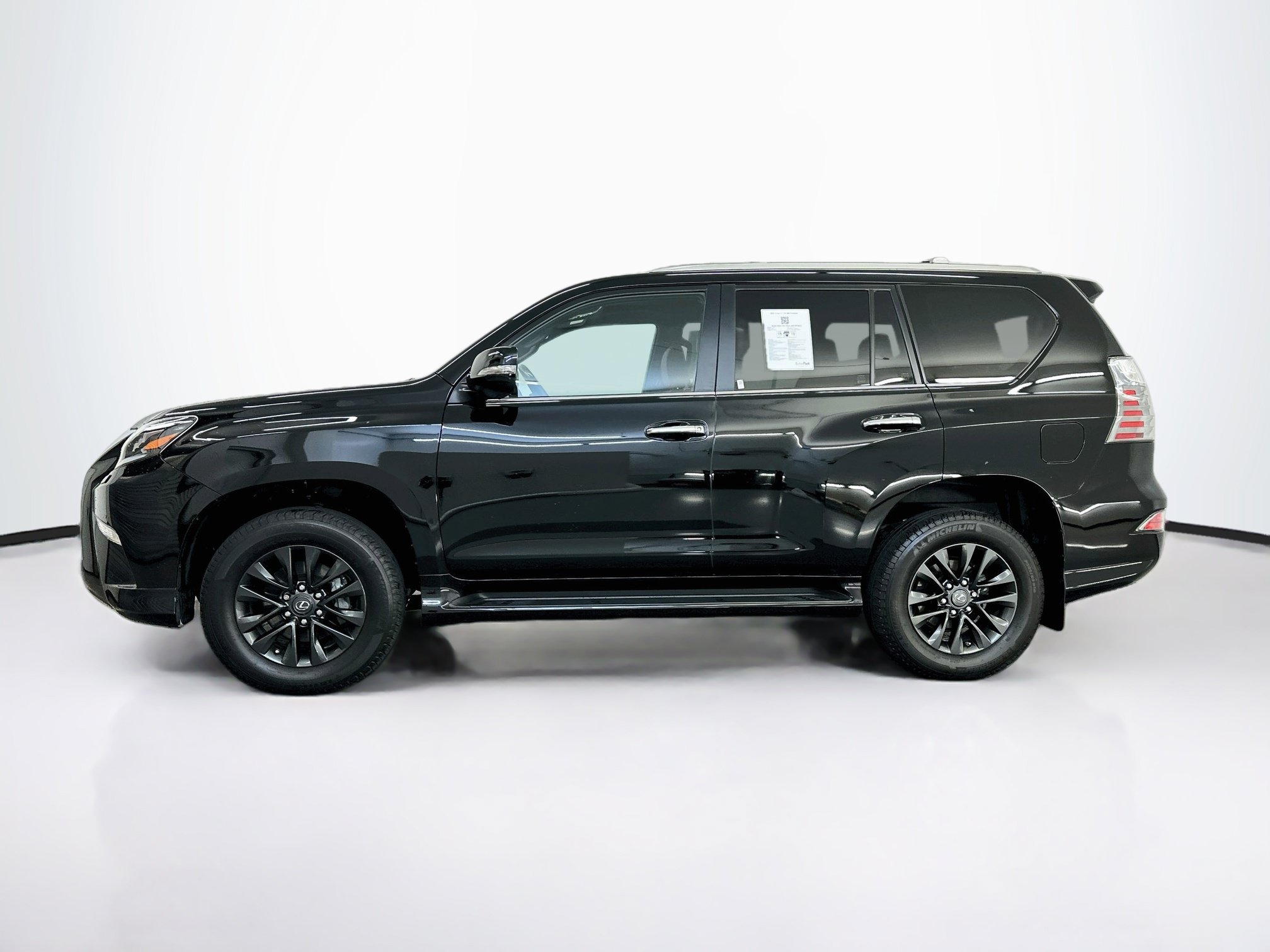 Used 2023 Lexus GX 460 Premium w/ Premium Package AWD/4WD image 4