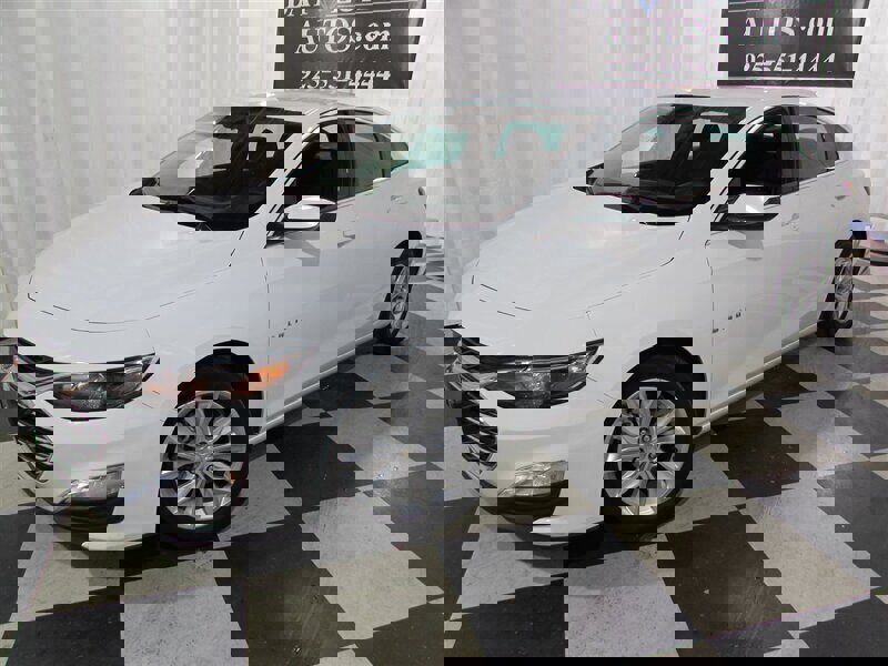 Used 2023 Chevrolet Malibu LT w/ Driver Confidence Package image 12