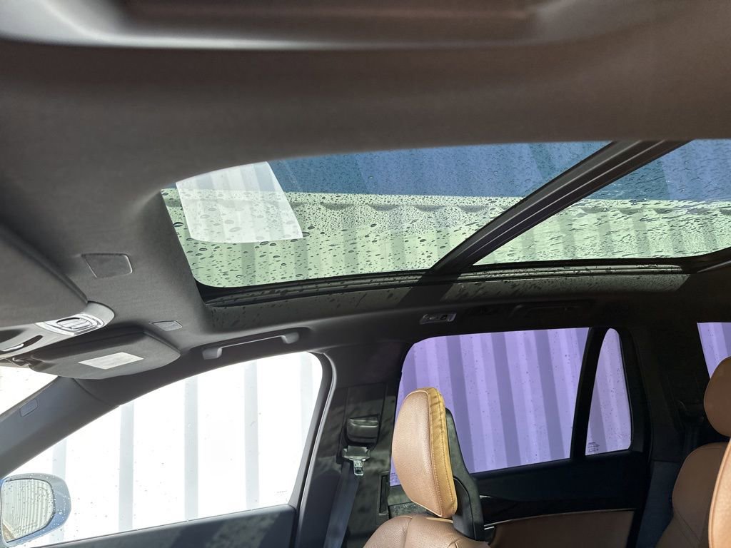 Used 2016 Volvo XC90 T6 Momentum image 7