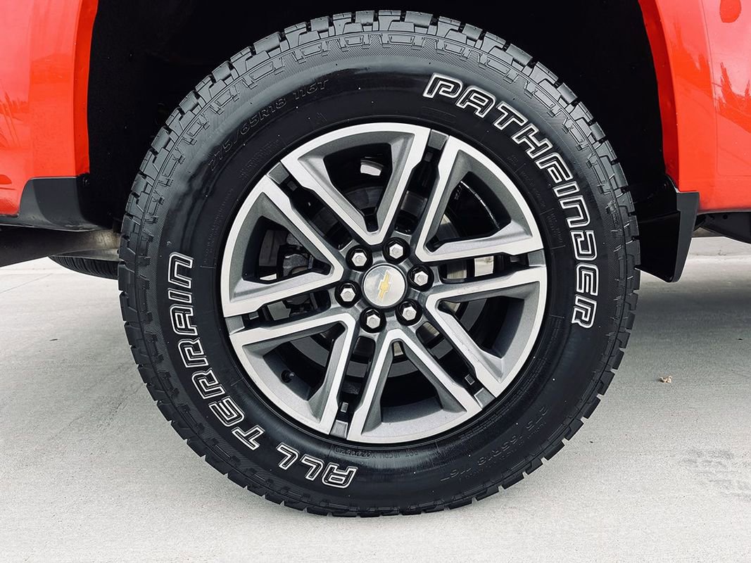 Used 2020 Chevrolet Colorado W/T w/ Custom Special Edition image 17