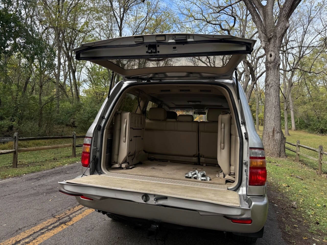 Used 2000 Toyota Land Cruiser Base AWD 4dr SUV image 72