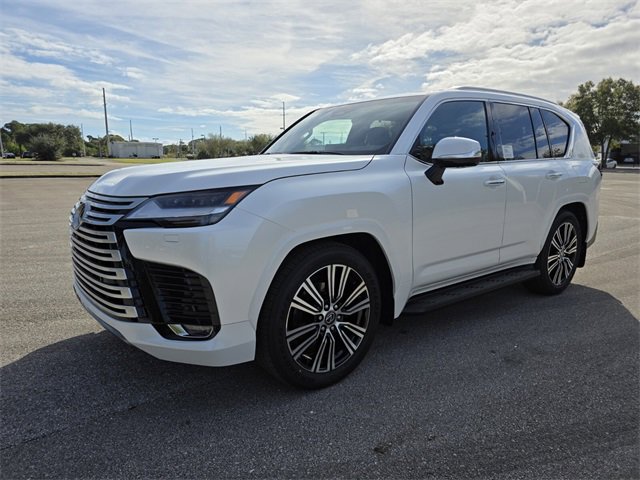 New 2026 Lexus LX 600 4WD w/ Luxury Package image 7
