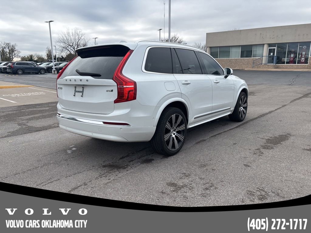 Certified 2025 Volvo XC90 B6 Ultra w/ Lounge Package image 4