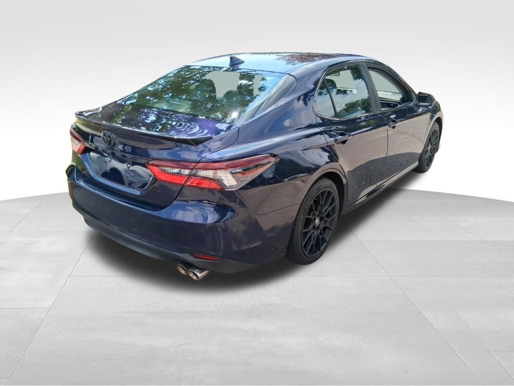 Used 2021 Toyota Camry LE FWD image 7