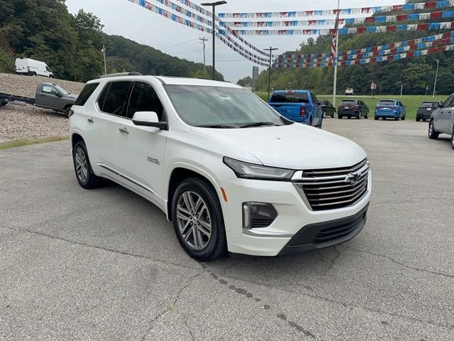 Used 2022 Chevrolet Traverse High Country w/ LPO, Floor Liner Package AWD/4WD image 3
