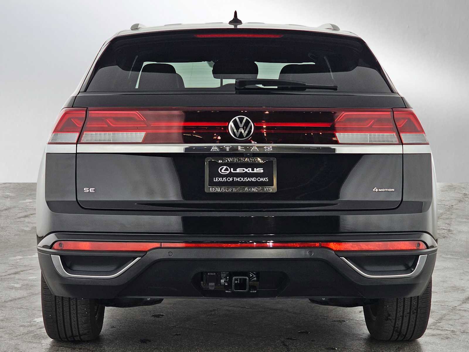 Used 2025 Volkswagen Atlas Cross Sport SE image 4