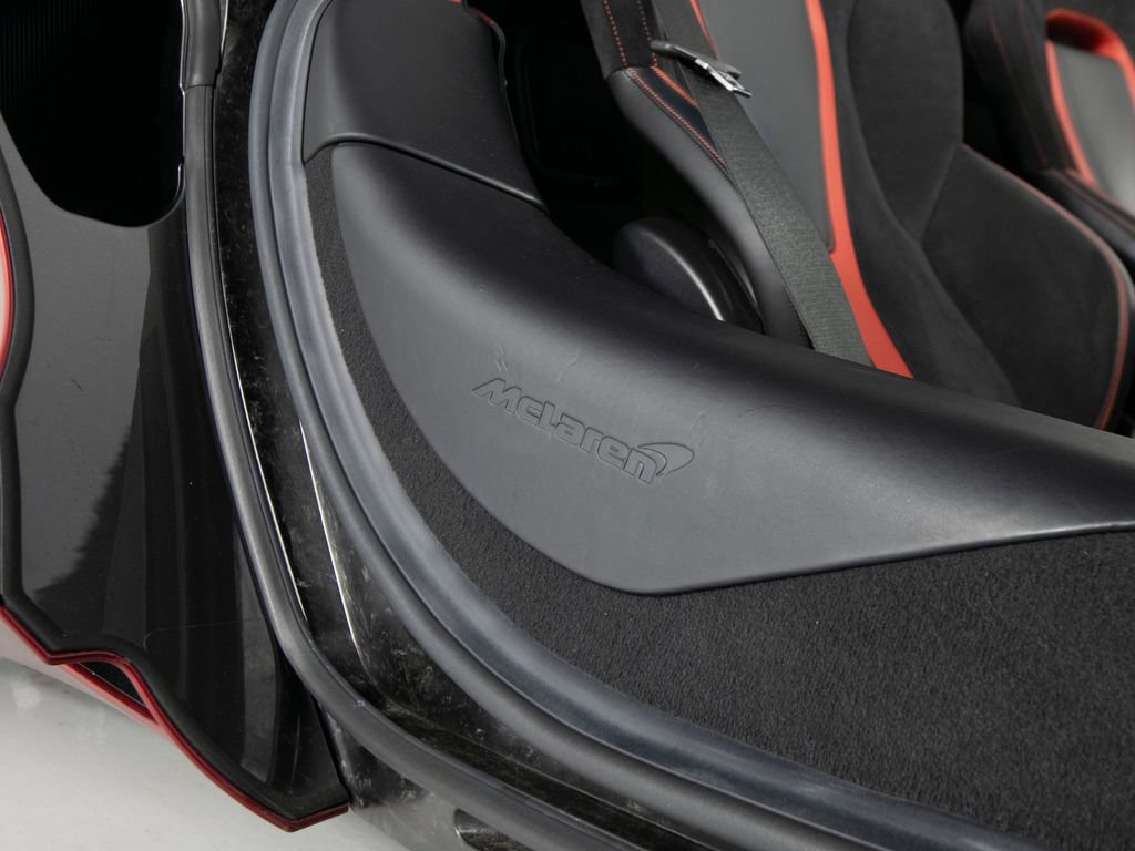 Used 2022 McLaren 720S Luxury RWD image 35
