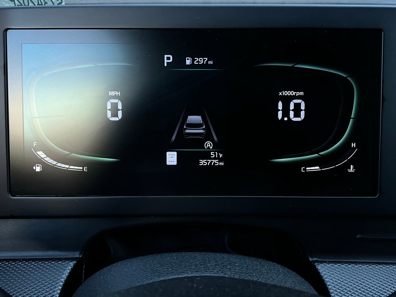 Used 2025 Kia Sportage LX image 34