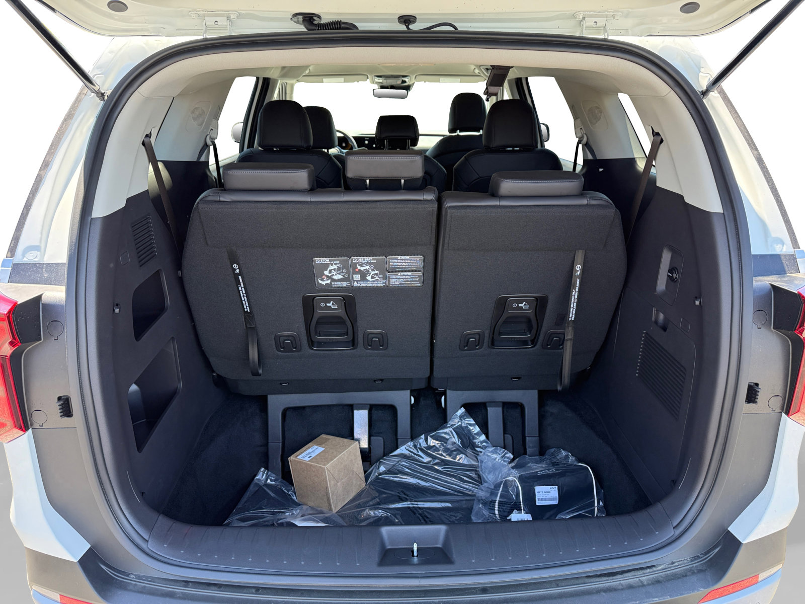 New 2026 Kia Carnival LXS image 17