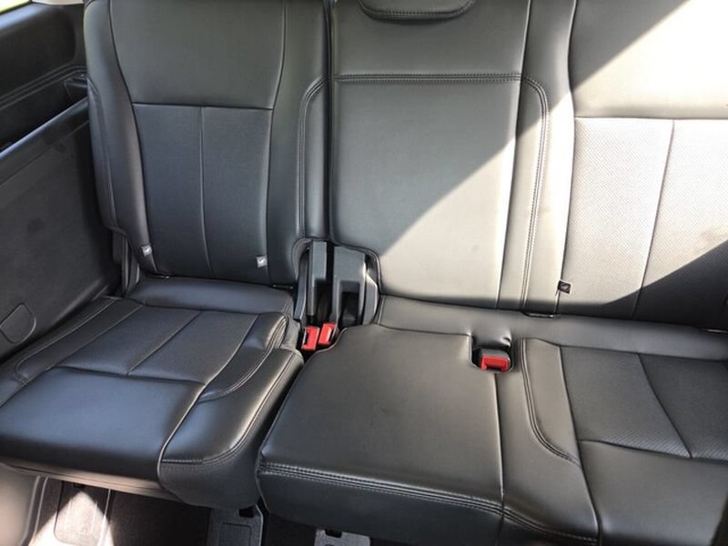 Used 2024 Ford Expedition XLT AWD/4WD image 9