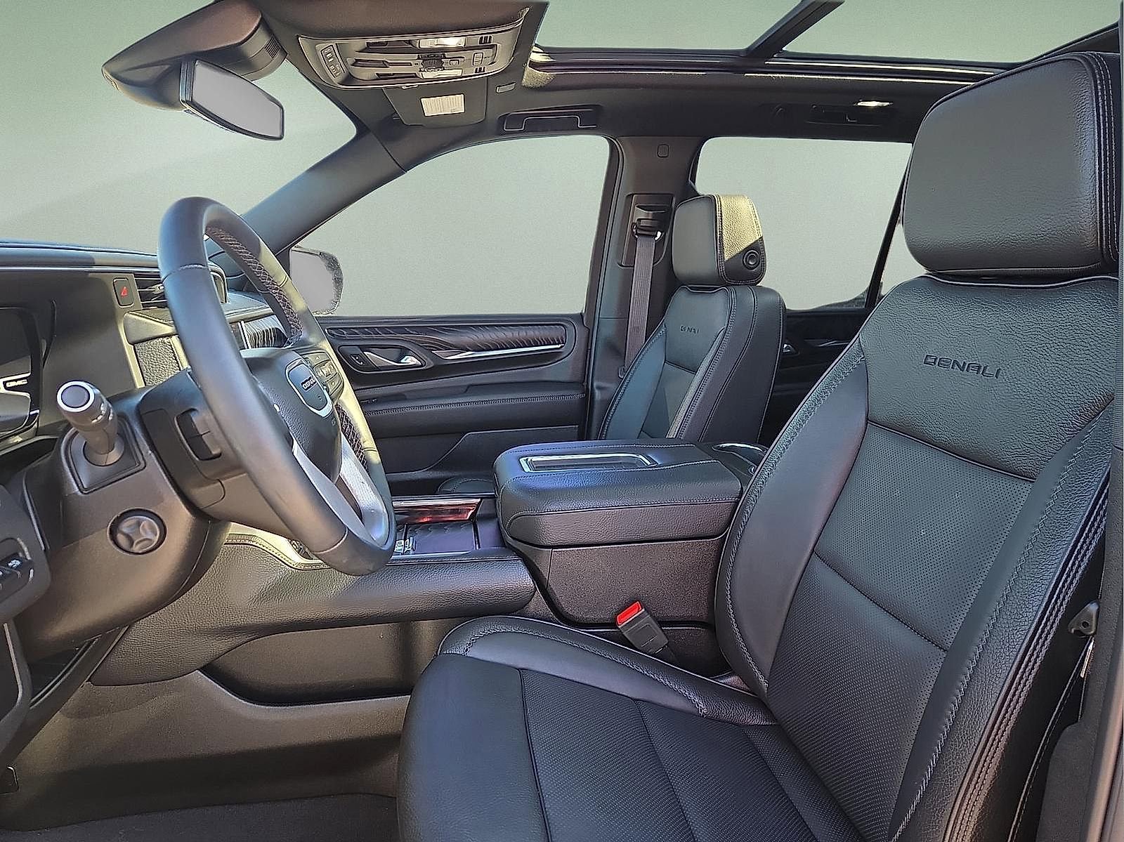Used 2023 GMC Yukon Denali image 15