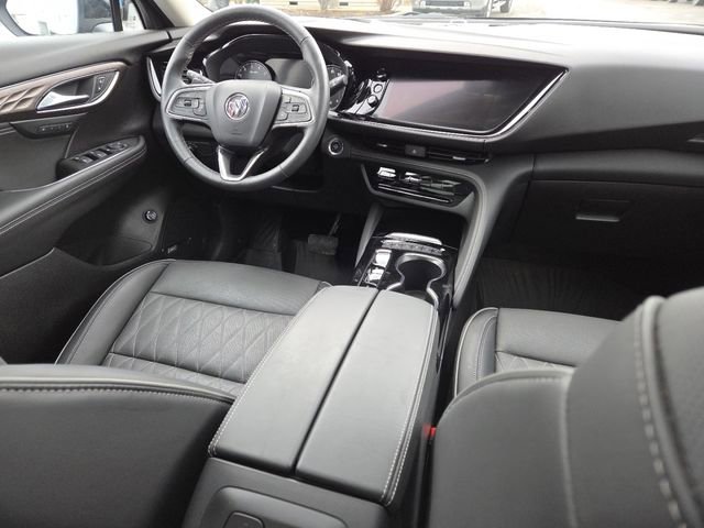 Used 2023 Buick Envision Avenir image 31