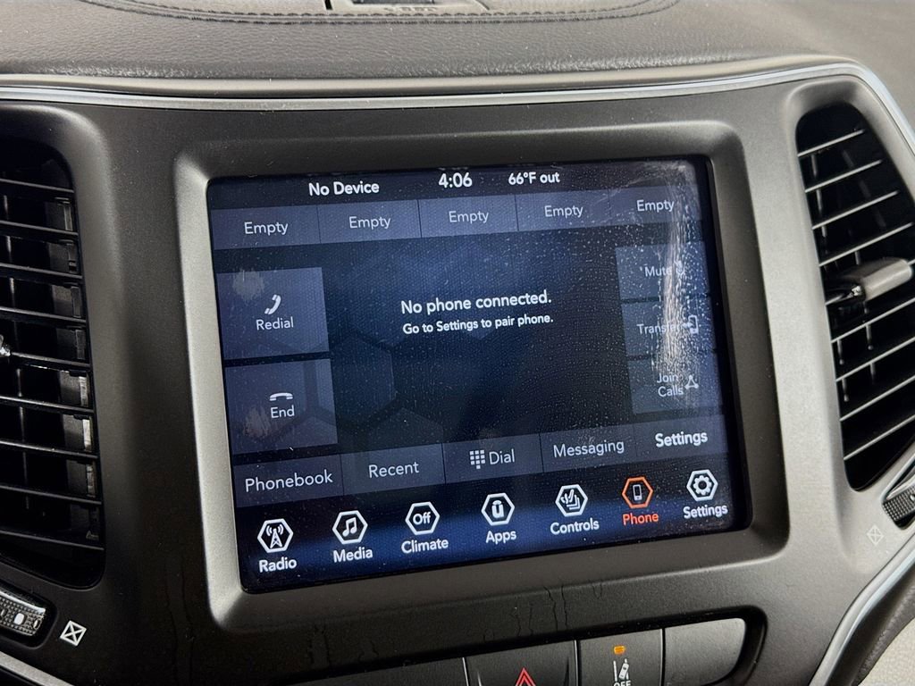 Used 2022 Jeep Cherokee Latitude Lux w/ Sun & Sound Group image 41