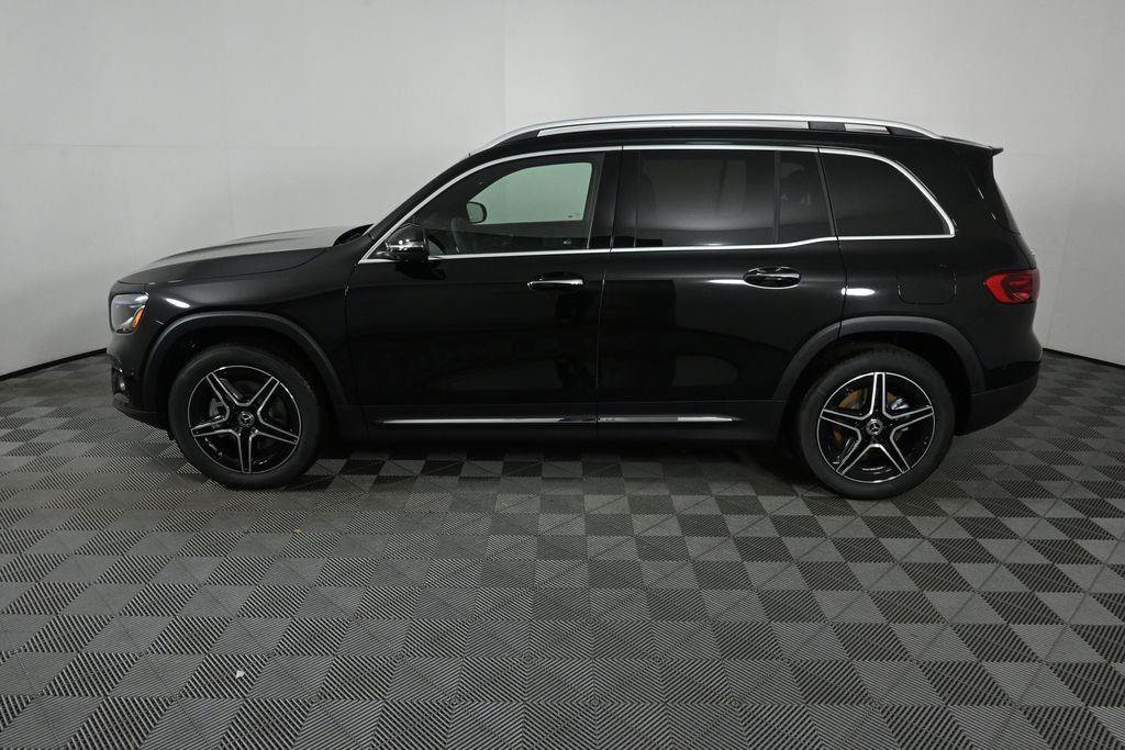 New 2026 Mercedes-Benz GLB 250 image 3
