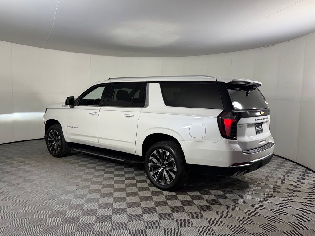 Used 2025 Chevrolet Suburban High Country w/ Sun And Tow Package AWD/4WD image 10