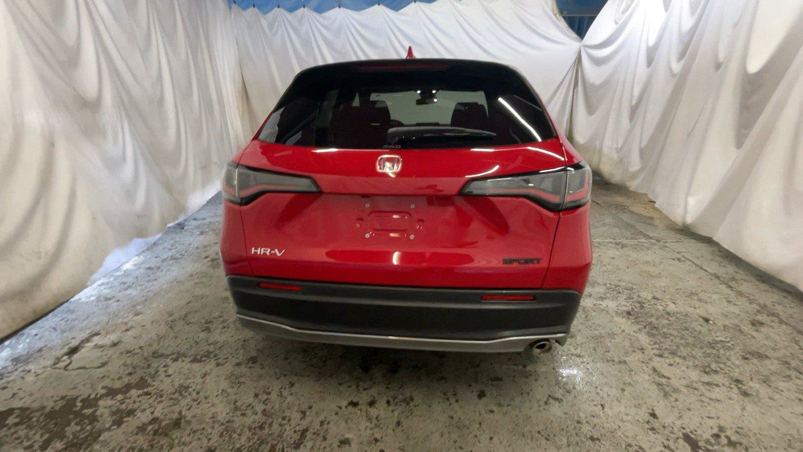 Certified 2025 Honda HR-V Sport image 9