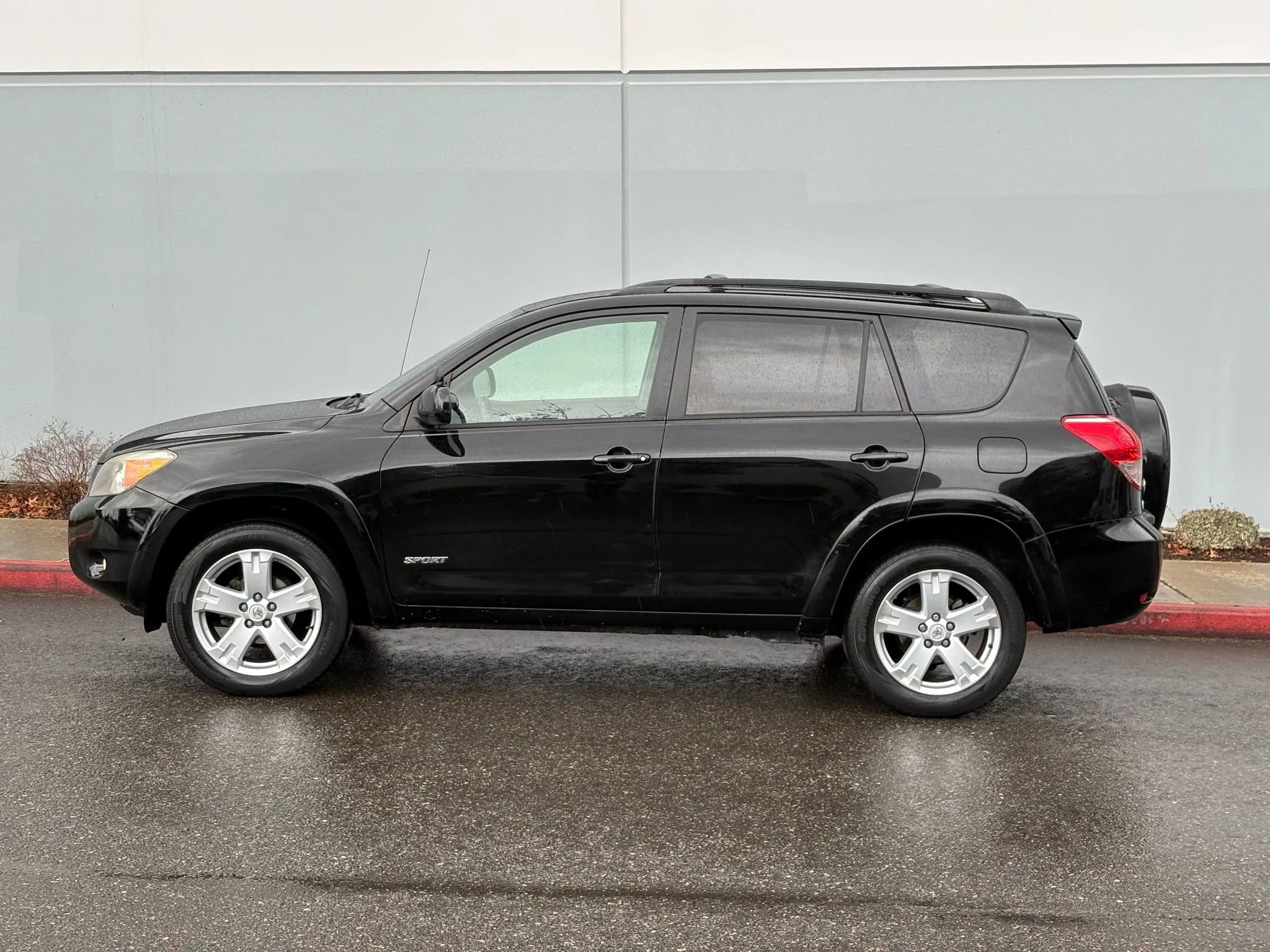 Used 2006 Toyota RAV4 Sport image 3