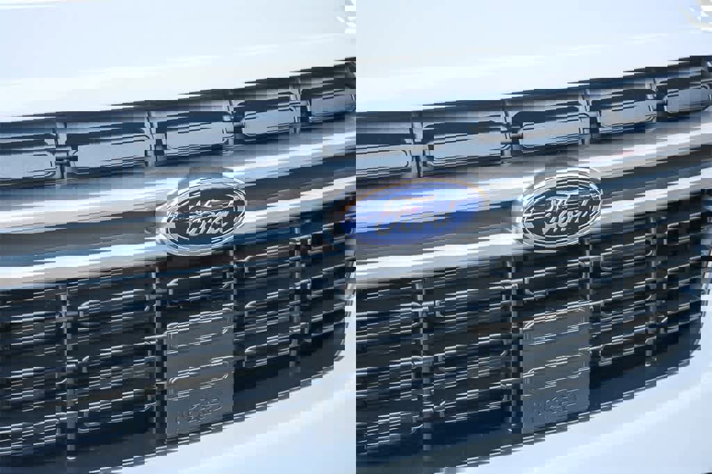 New 2024 Ford Maverick Lariat w/ 4K Tow Package image 5