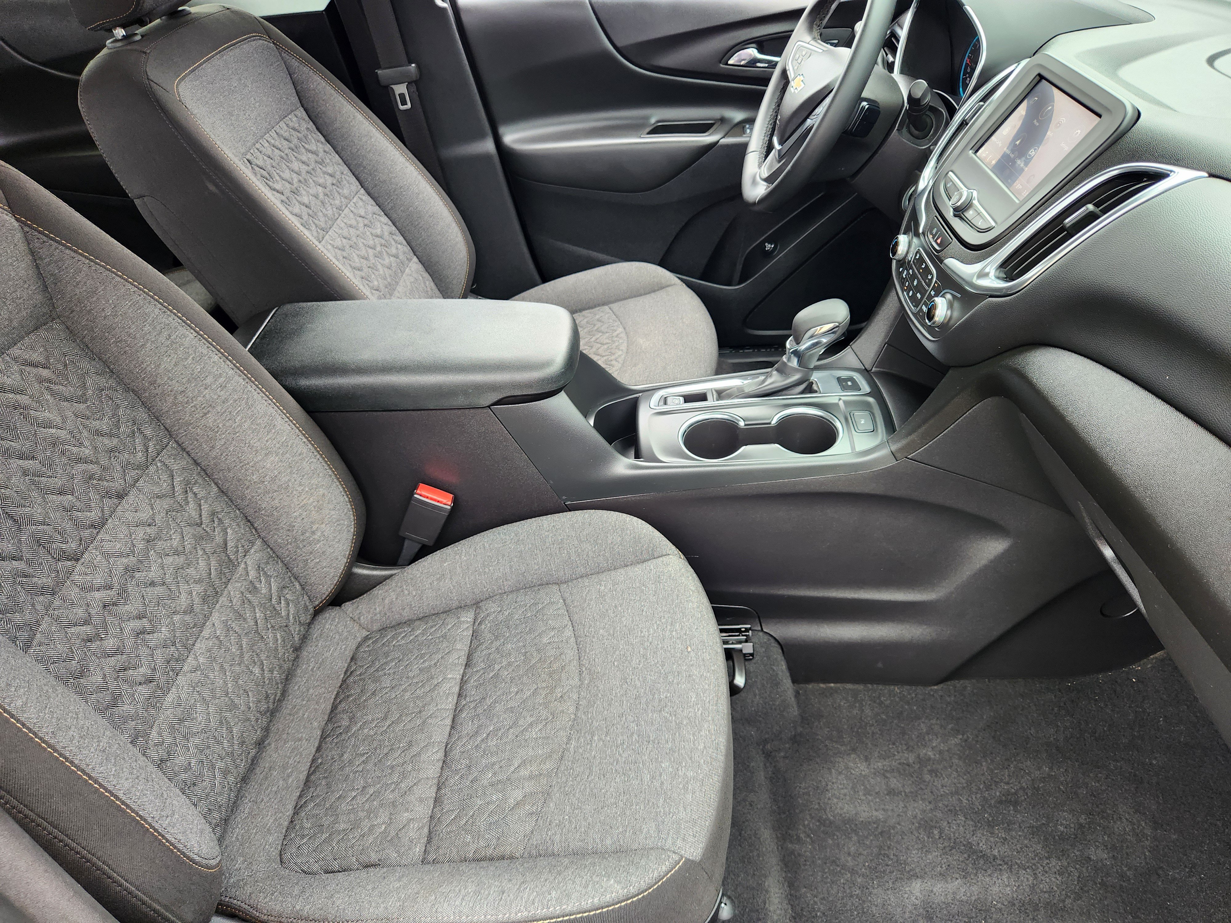 Used 2024 Chevrolet Equinox LT AWD/4WD image 15