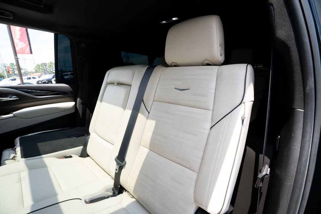 Used 2021 Cadillac Escalade ESV Sport AWD/4WD image 43
