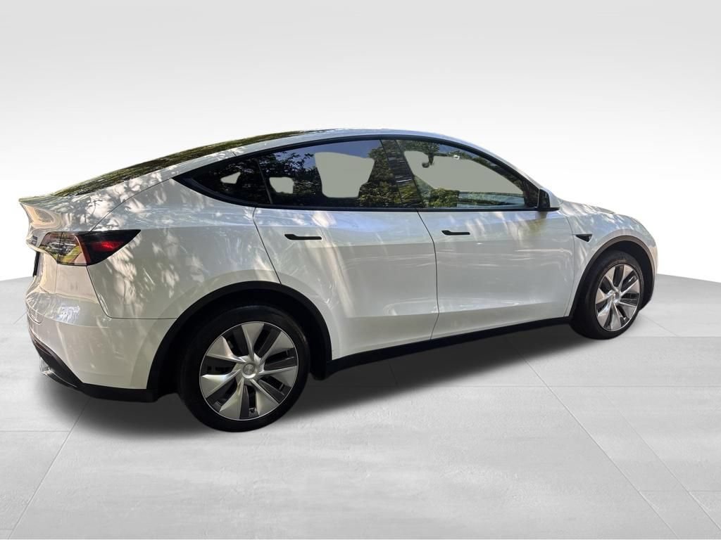 Used 2023 Tesla Model Y Long Range AWD/4WD image 8