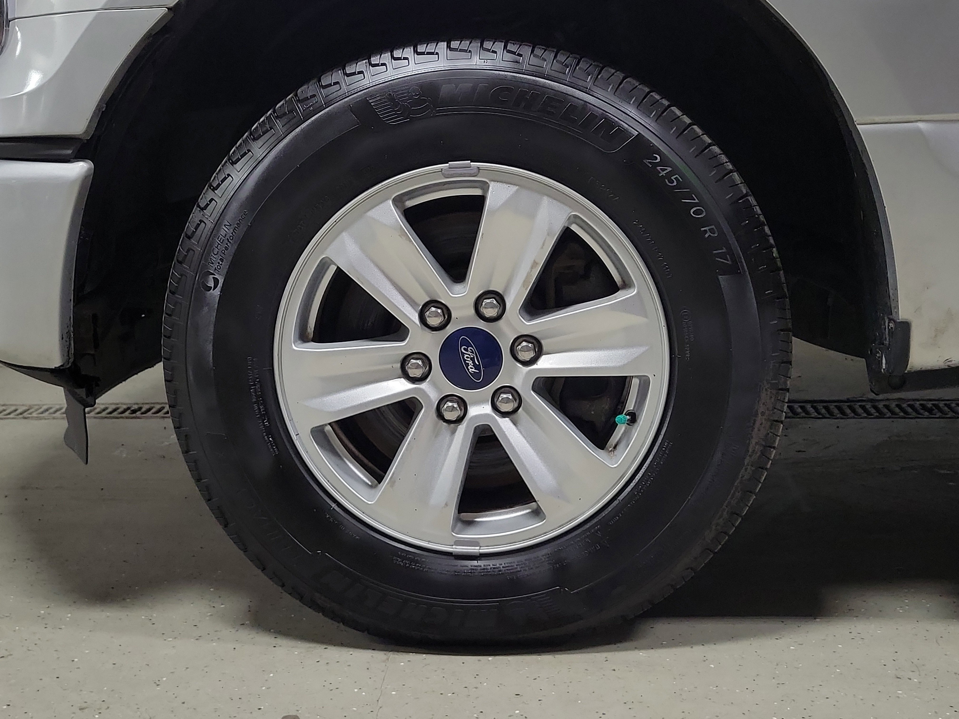 Used 2016 Ford F150 XL w/ Equipment Group 101A Mid image 6