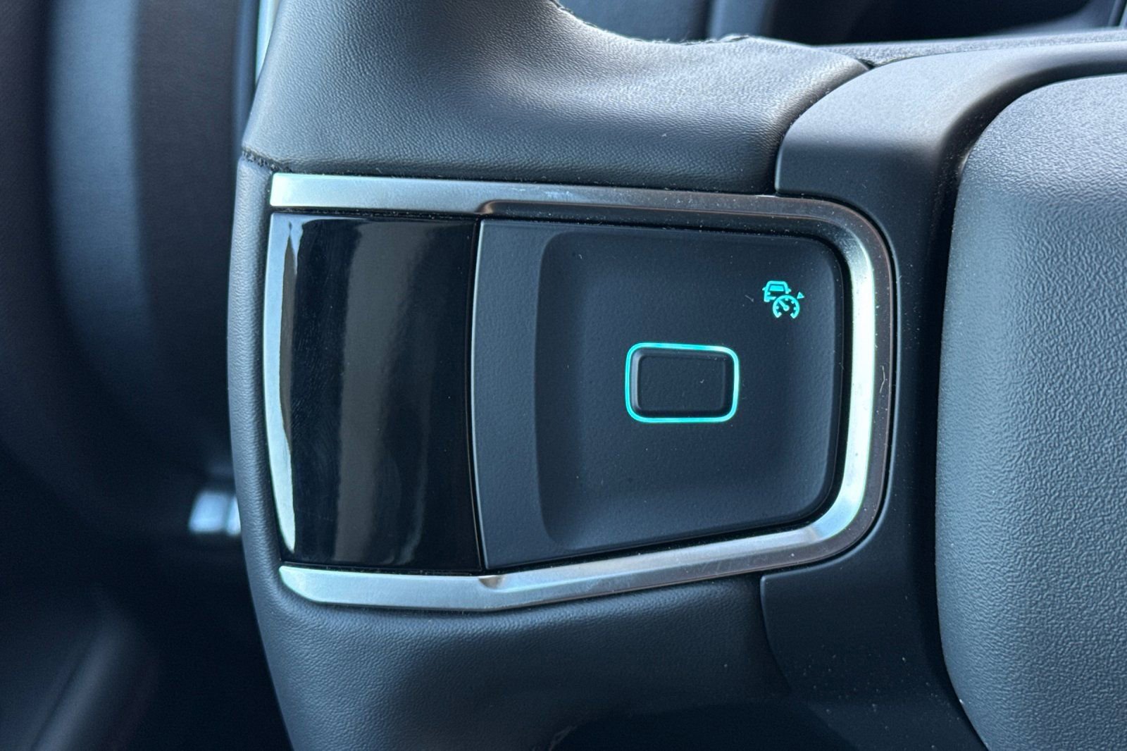 Certified 2025 Ford Expedition Active image 27