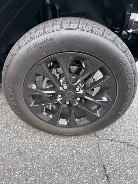 Used 2025 Jeep Wrangler Sahara w/ Safety Group image 14