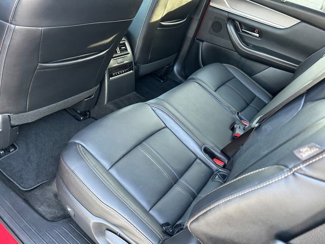 Used 2024 MAZDA CX-90 3.3 Turbo w/ Preferred Plus AWD/4WD image 12