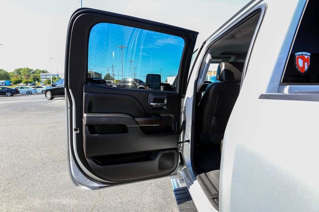 Used 2019 GMC Sierra 2500 Denali w/ Duramax Plus Package AWD/4WD image 22