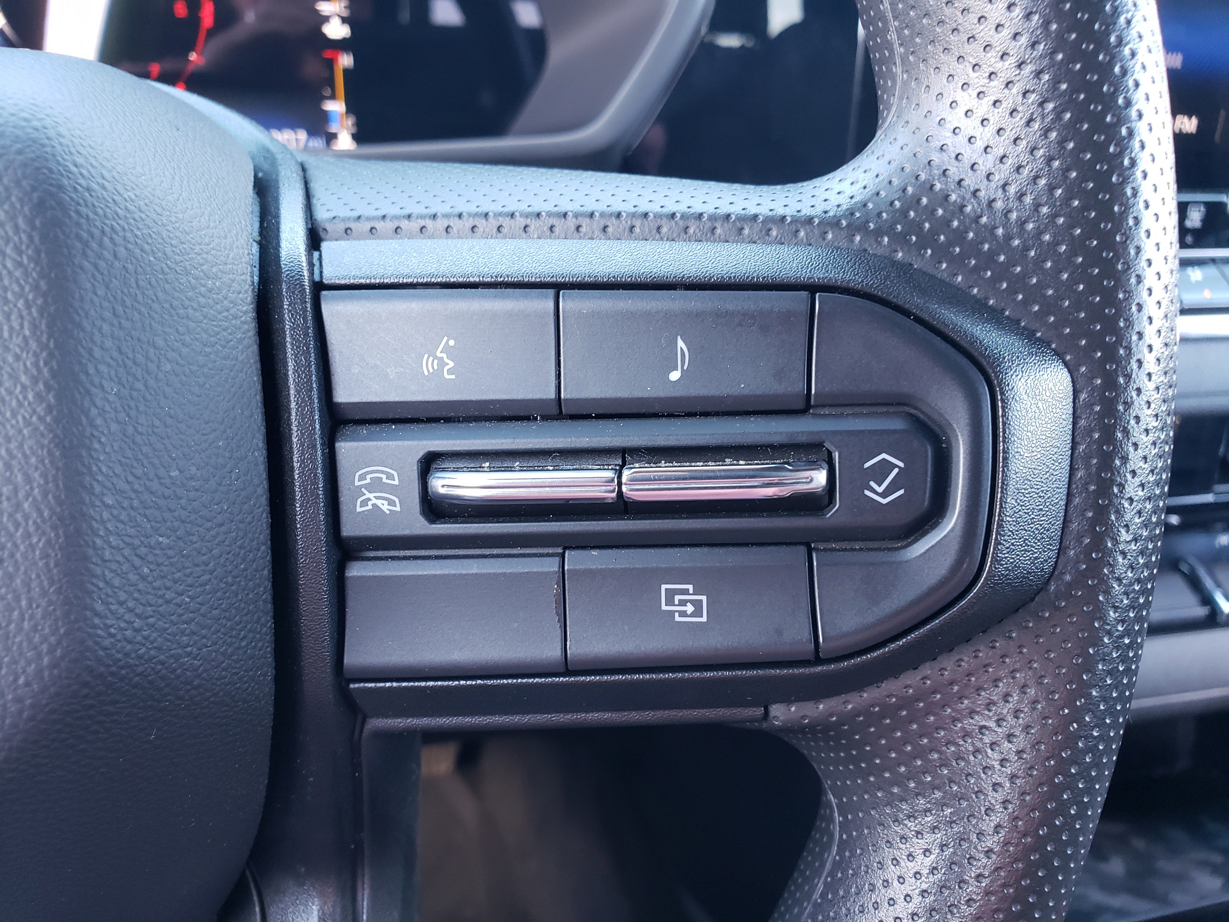 Used 2023 Chevrolet Colorado W/T w/ Advanced Trailering Package image 14