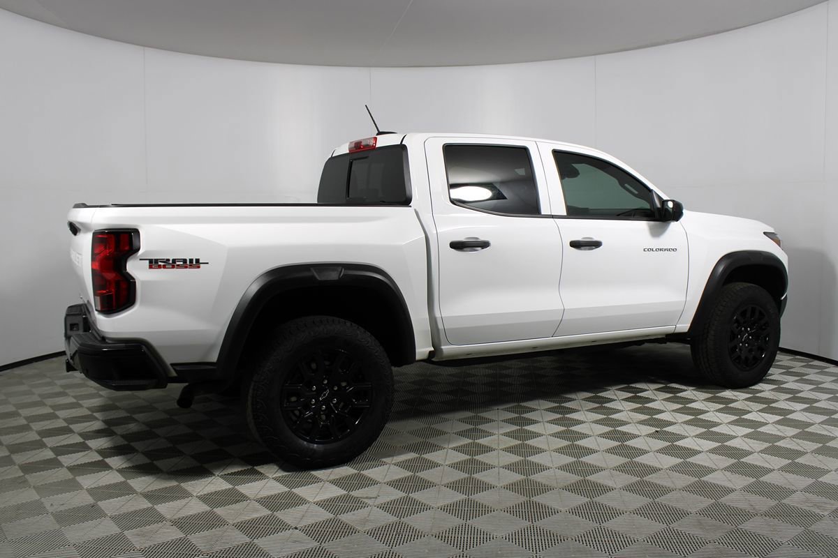 Used 2024 Chevrolet Colorado Trail Boss w/ Technology Package AWD/4WD image 41