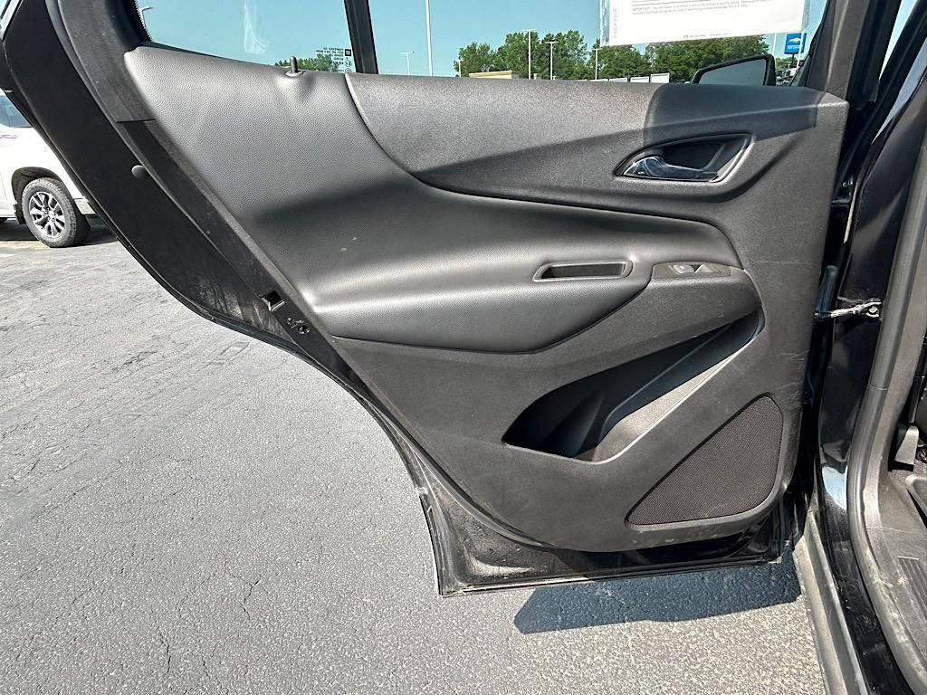Used 2020 Chevrolet Equinox LT image 19