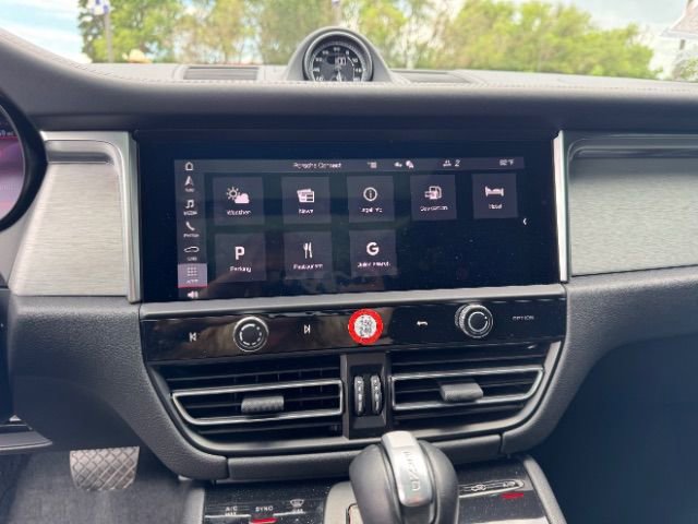 Used 2024 Porsche Macan Turbo image 29