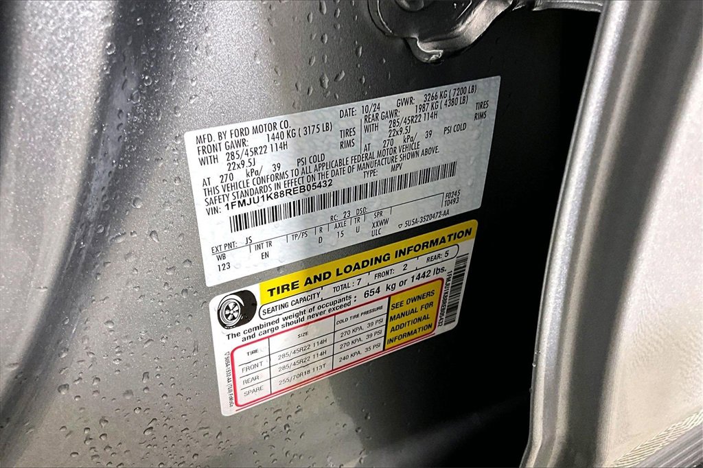 Used 2024 Ford Expedition Limited image 27