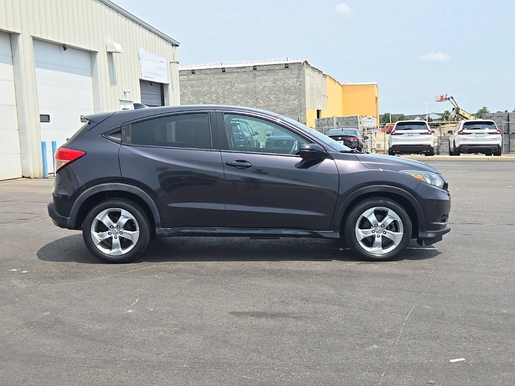 Used 2016 Honda HR-V EX image 8