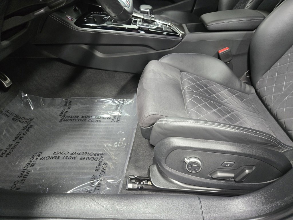 Used 2023 Audi S4 Premium Plus w/ Premium Plus Package image 11