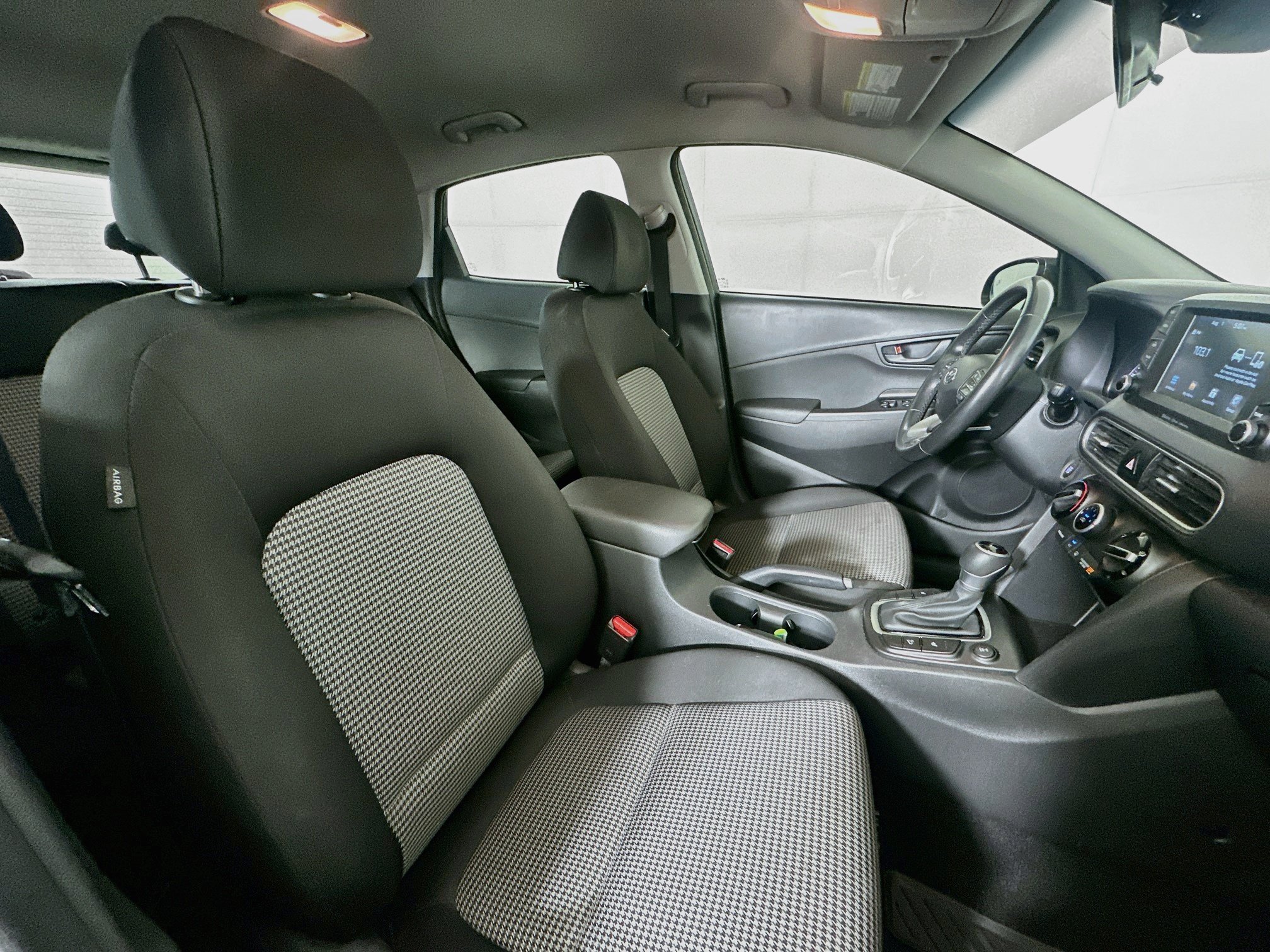 Used 2020 Hyundai Kona SEL AWD/4WD image 29