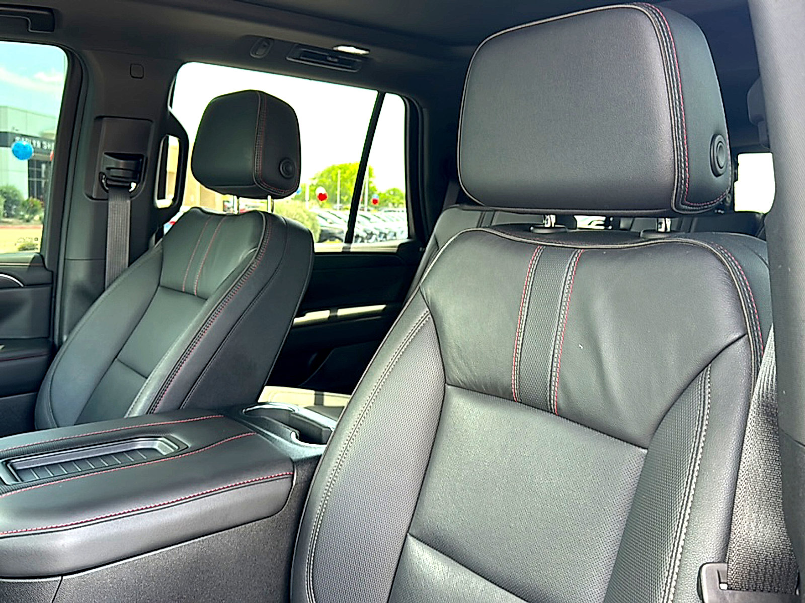 Used 2024 Chevrolet Tahoe RST w/ Luxury Package AWD/4WD image 14