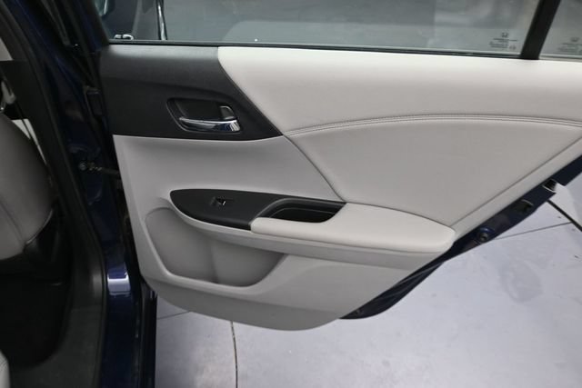 Used 2015 Honda Accord EX-L image 28
