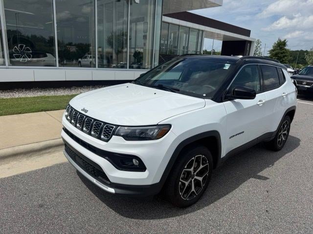 Used 2025 Jeep Compass Limited w/ Sun & Sound Group AWD/4WD image 2