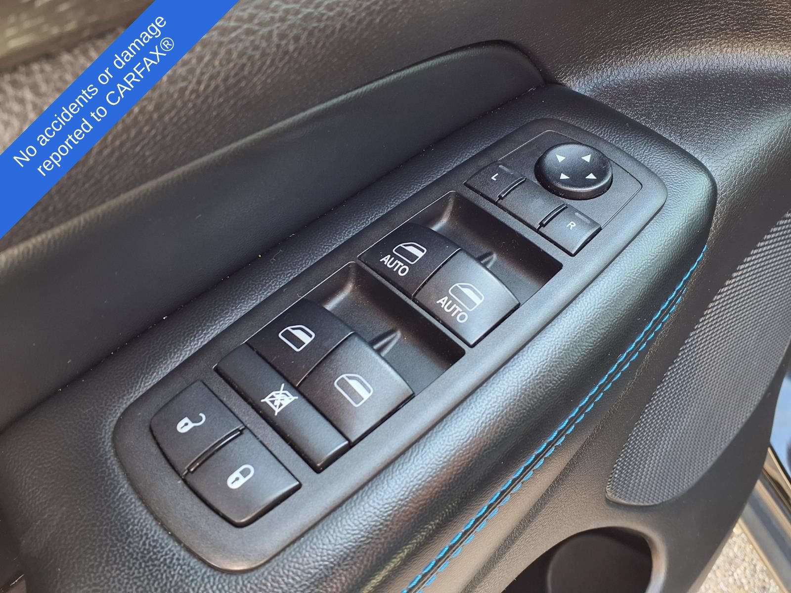 Used 2018 Jeep Grand Cherokee Laredo AWD/4WD image 15