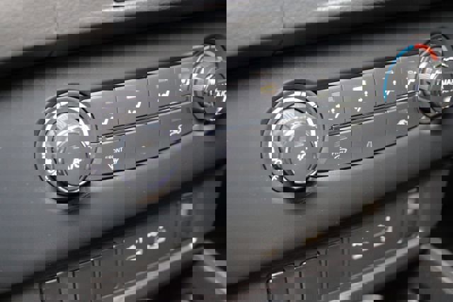 Used 2022 Nissan Frontier S image 21